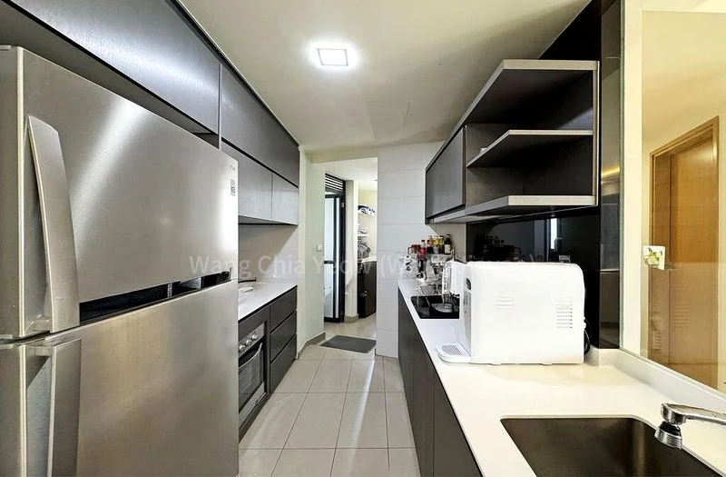 3 Bed Condo for Rent in  River Isles - Image 2