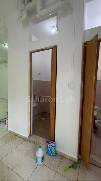 Shop / Shophouse for Sale: 136 Bedok North Avenue 3 - Image 2