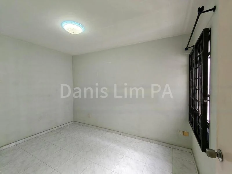 4 Room (4A) HDB for Sale in  119D Kim Tian Road - Image 13