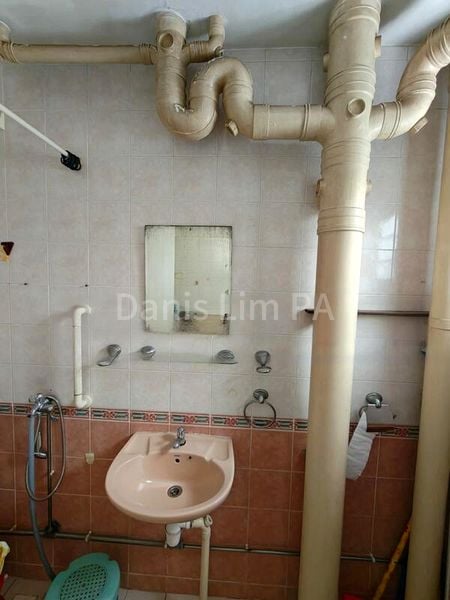 4 Room (4A) HDB for Sale in  119D Kim Tian Road - Image 9