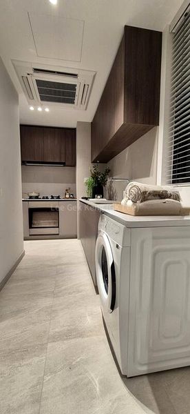 4 Bed Executive Condo for Sale in Otto Place - Image 2