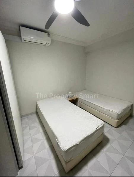 Common Room (HDB) for Rent in  217 Pasir Ris Street 21 - Image 4