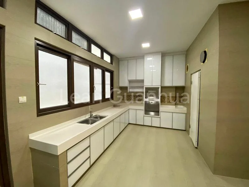 9 Bed Semi-Detached House (Landed) for Rent in  Recreation Lane - Image 9