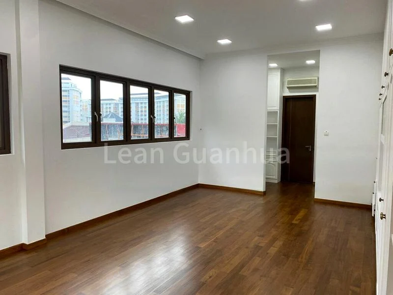 9 Bed Semi-Detached House (Landed) for Rent in  Recreation Lane - Image 6