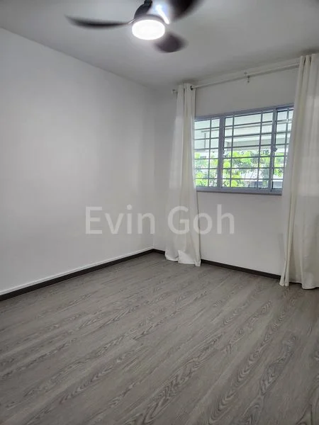 Common Room (HDB) for Rent in  155 Woodlands Street 13 - Image 5