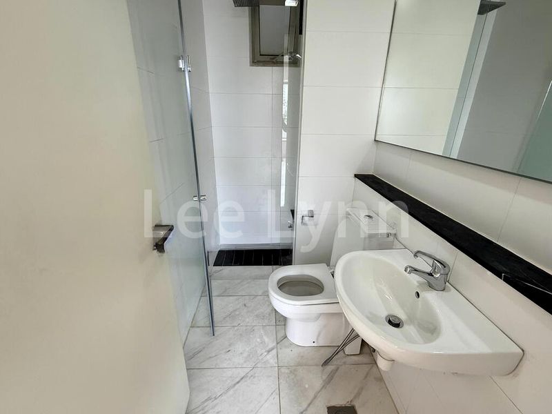 2 Bed Apartment (Condo) for Rent in  The Centris - Image 8