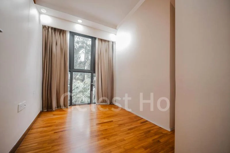 3 Bed Executive Condo for Sale in  Twin Fountains - Image 1