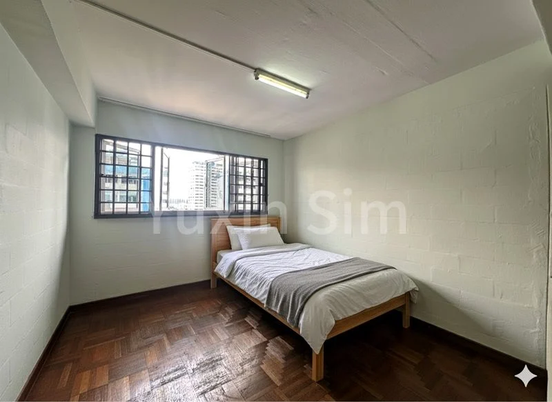 Common Room (HDB) for Rent in  63 Marine Drive - Image 1