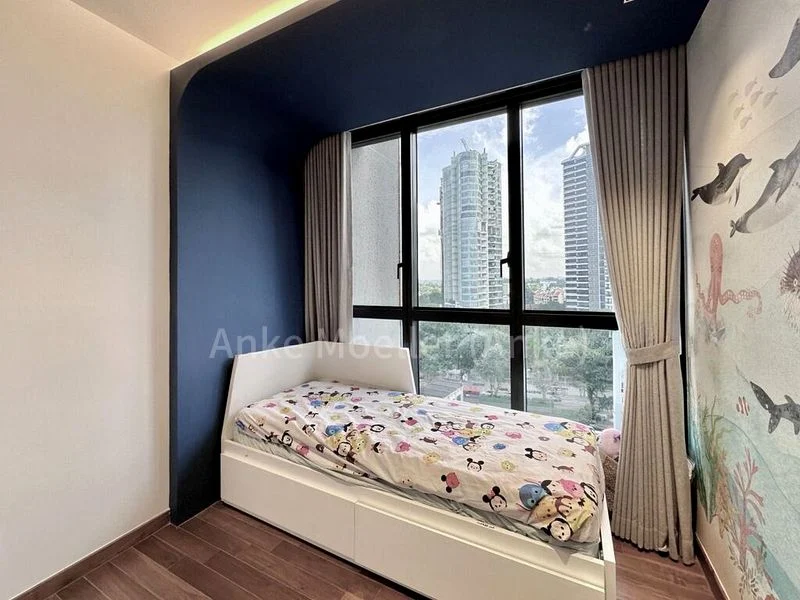 4 Bed Condo for Rent in Kopar At Newton - Image 9