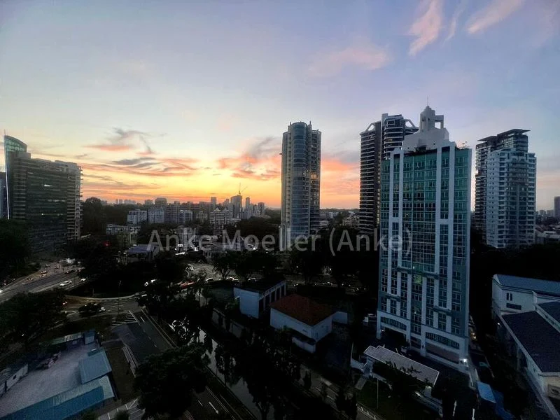 4 Bed Condo for Rent in Kopar At Newton - Image 11