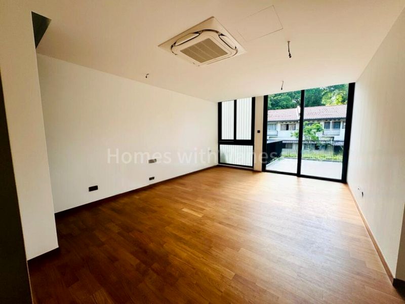 5 Bed Terraced House (Landed) for Sale in  Regent Villas - Image 13
