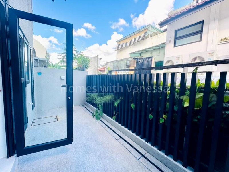 5 Bed Terraced House (Landed) for Sale in  Regent Villas - Image 9