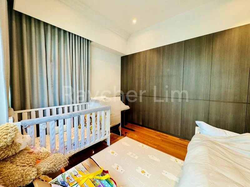 2 Bed Condo for Sale in Holland Suites - Image 5