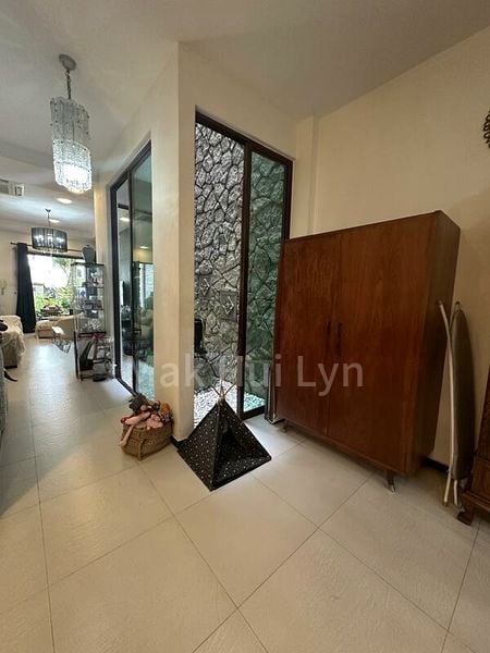 4 Bed Terraced House (Landed) for Sale in  Jalan Ulu Siglap - Image 2