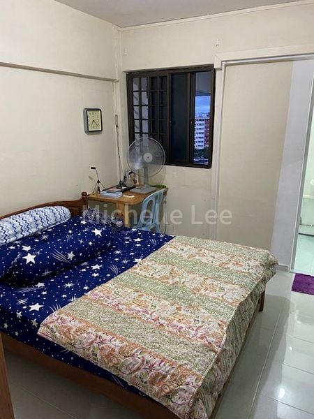 Master Room (HDB) for Rent in 178 Ang Mo Kio Avenue 4 - Image 1