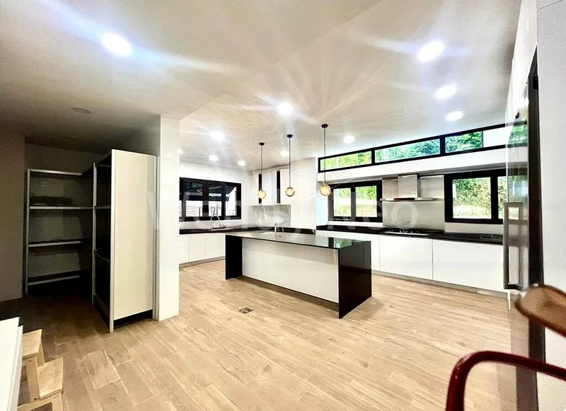 6 Bed Bungalow (Landed) for Rent in  Orchid Village - Image 15