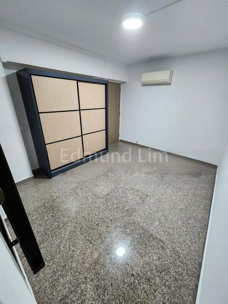 Executive HDB for Rent in  250D Compassvale Street - Image 4