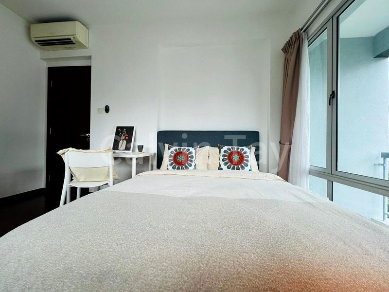 Common Room (Condo) for Rent in  Pasadena - Image 2