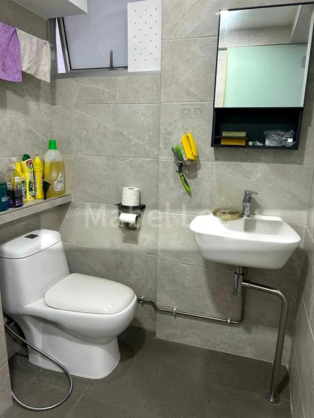 Common Room (HDB) for Rent in  230 Jurong East Street 21 - Image 2