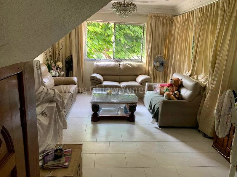 Maisonette HDB for Rent in  858 Tampines Avenue 5 - Image 12