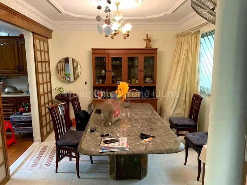 Maisonette HDB for Rent in  858 Tampines Avenue 5 - Image 14