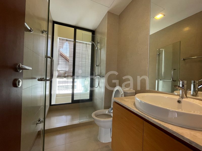 4 Bed Semi-Detached House (Landed) for Rent in  Bukit Villas - Image 19