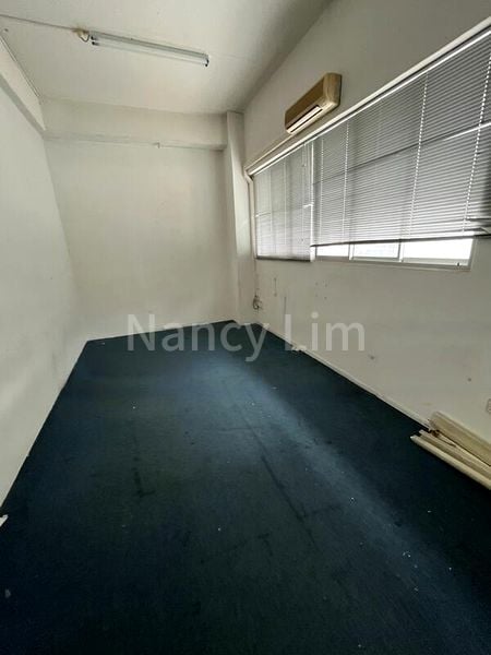 Light Industrial (B1) for Rent: Tailee Industrial Building - Image 1