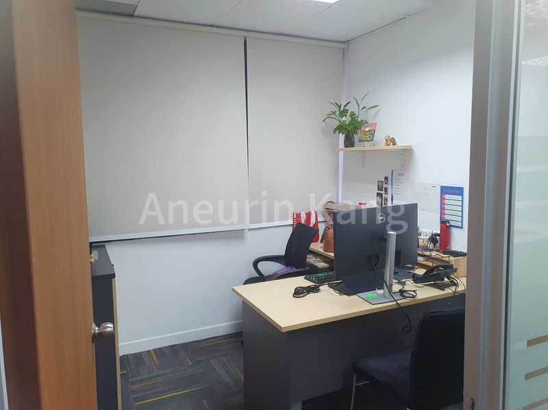Office for Rent in  Tong Eng Building - Image 10