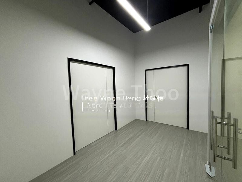 Light Industrial (B1) for Rent: Woodlands 11 - Image 16