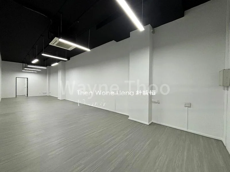 Light Industrial (B1) for Rent: Woodlands 11 - Image 12