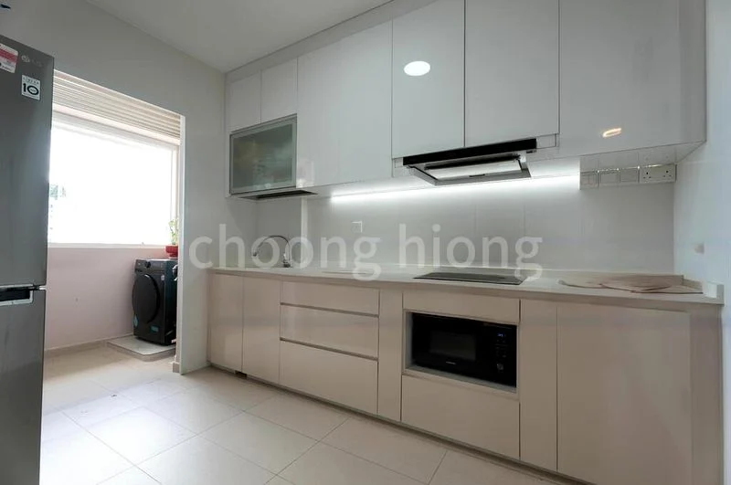 5 Room (5A) HDB for Sale in 42A Margaret Drive - Image 5