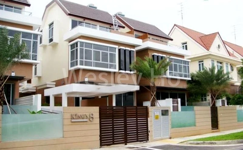 4 Bed Cluster House (Landed) for Rent in  King's 8 - Image 4