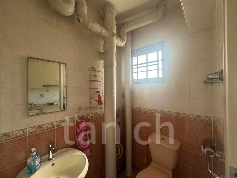 5 Room (5I) HDB for Sale in 321B Anchorvale Drive - Image 9