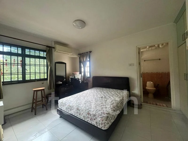 5 Room (5I) HDB for Sale in 321B Anchorvale Drive - Image 4