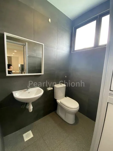 Master Room (Landed) for Rent in  Jalan Chempaka Kuning - Image 5