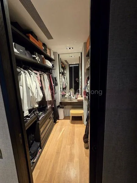 4 Bed Condo for Sale in  Twentyone Angullia Park - Image 10