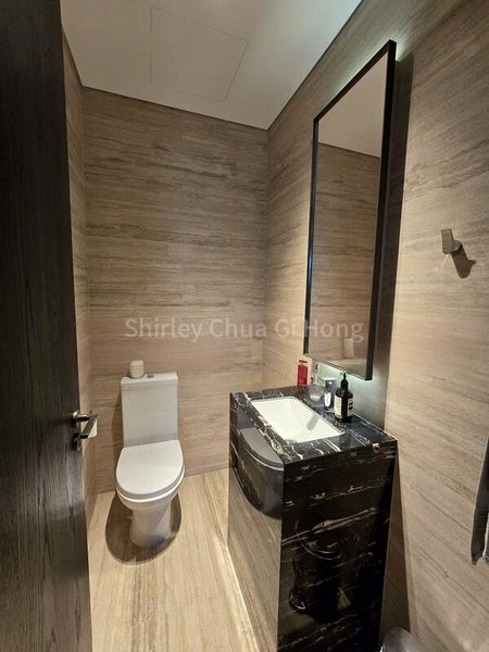 4 Bed Condo for Sale in  Twentyone Angullia Park - Image 9