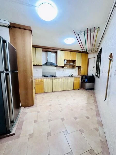 5 Room (5I) HDB for Sale in  262D Compassvale Street - Image 6