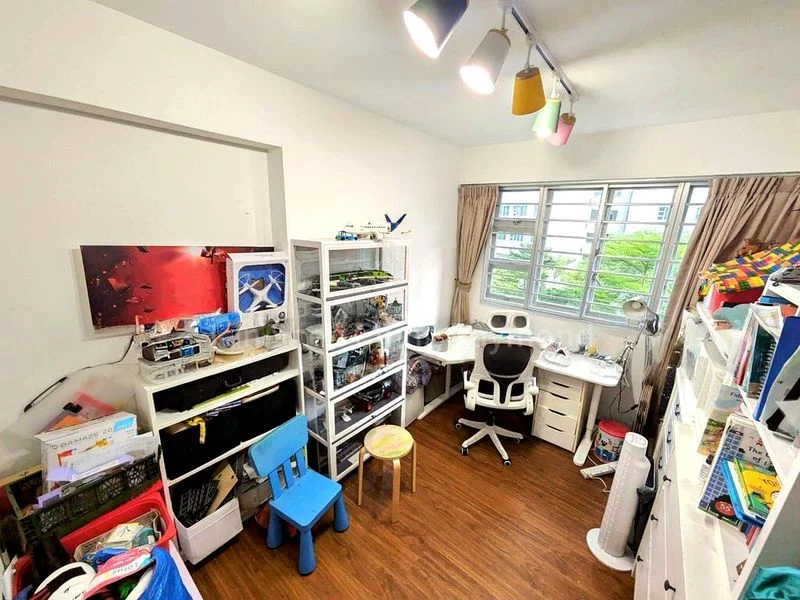 Multi Gen HDB for Sale in  179 Woodlands Street 13 - Image 7