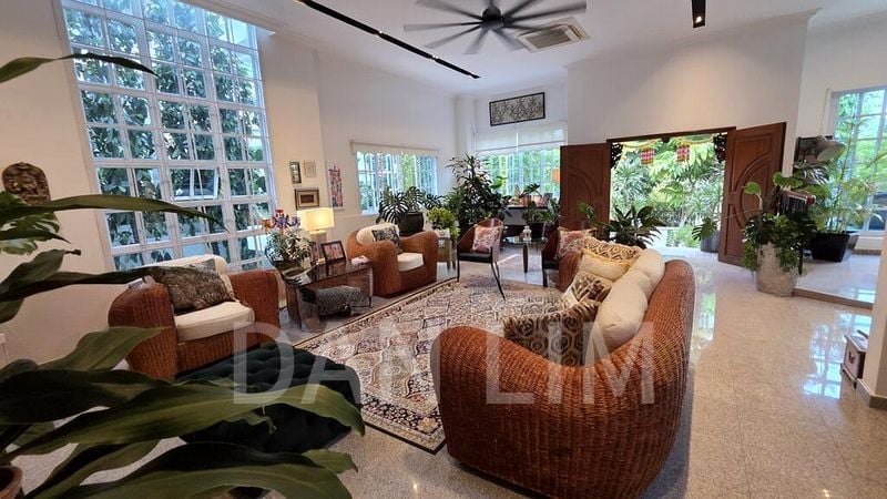 6 Bed Bungalow (Landed) for Sale in  Cotswold Villas - Image 2