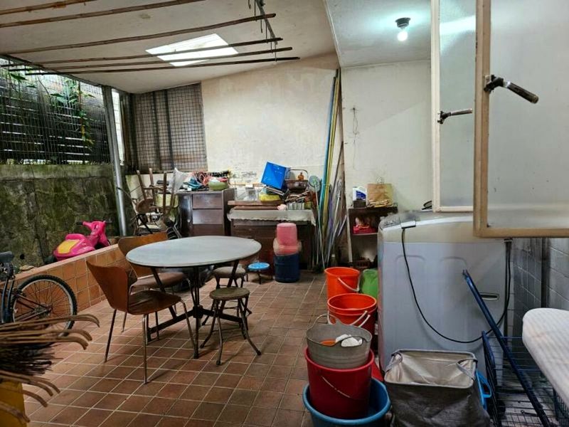 4 Bed Semi-Detached House (Landed) for Sale in  Hillcrest Park - Image 7