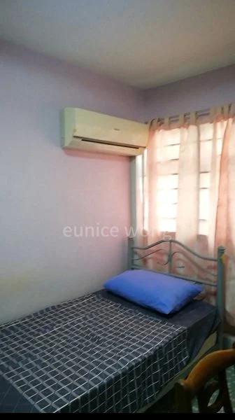 Common Room (HDB) for Rent in  9 Holland Avenue - Image 1