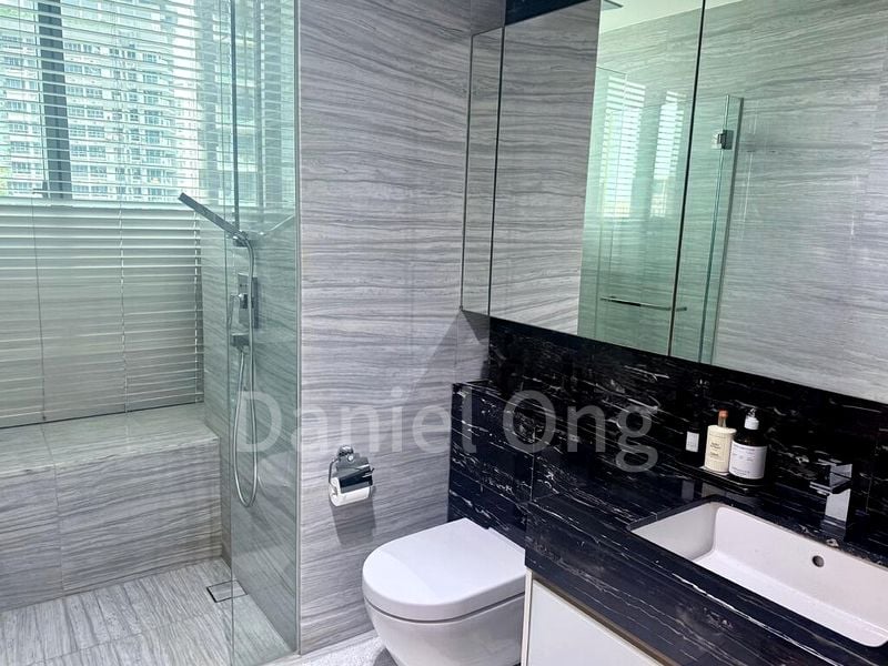 1 Bed Condo for Rent in  8 Saint Thomas - Image 2