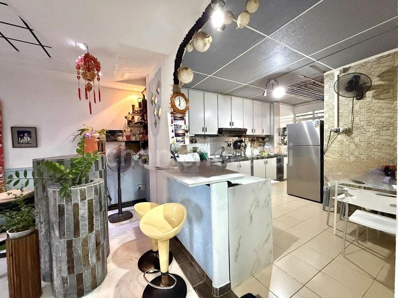 5 Room (5I) HDB for Sale in 159 Simei Road - Image 6