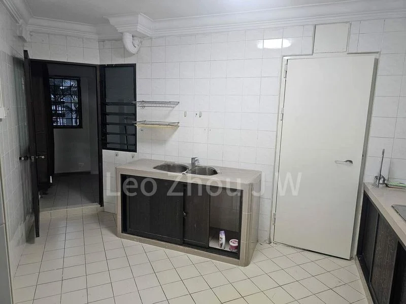 4 Room (4A) HDB for Rent in  556 Woodlands Drive 53 - Image 1