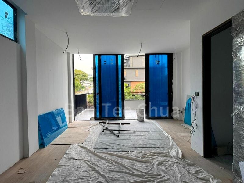 5+1 Bed Semi-Detached House (Landed) for Sale in  Chai Chee Drive - Image 13