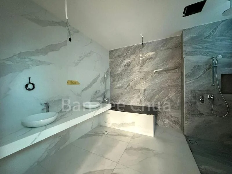 5+1 Bed Semi-Detached House (Landed) for Sale in  Chai Chee Drive - Image 11