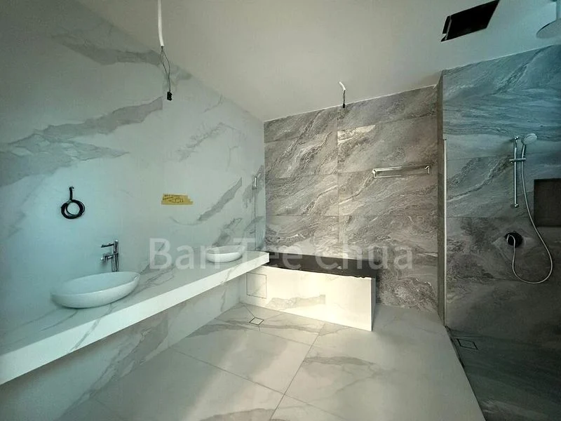 5+1 Bed Semi-Detached House (Landed) for Sale in  Chai Chee Drive - Image 4