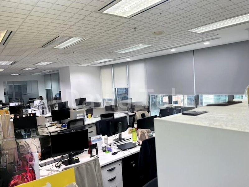 Office for Rent: Lift Lobby Frontage, Raffles Place - Image 1