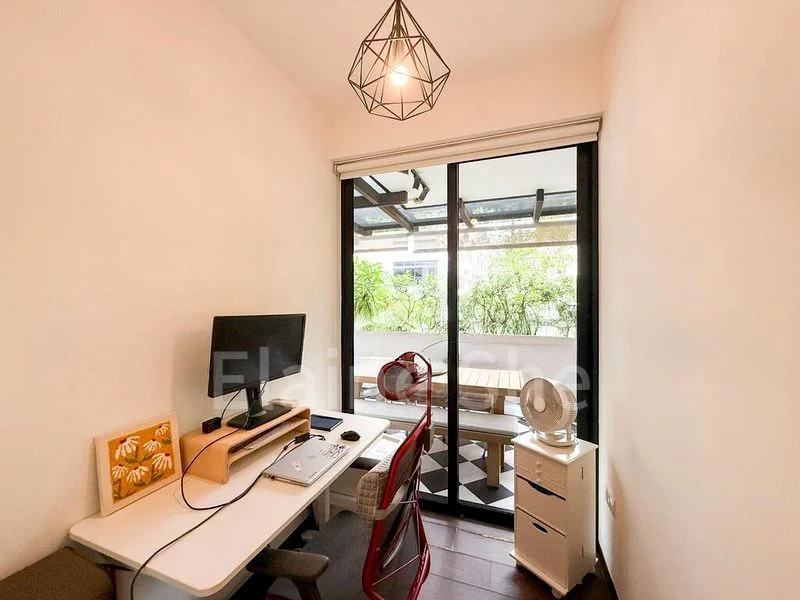 1 Bed Condo for Sale in  1919 - Image 8